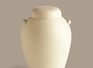 Hvid ler urne - Kr. 925,-